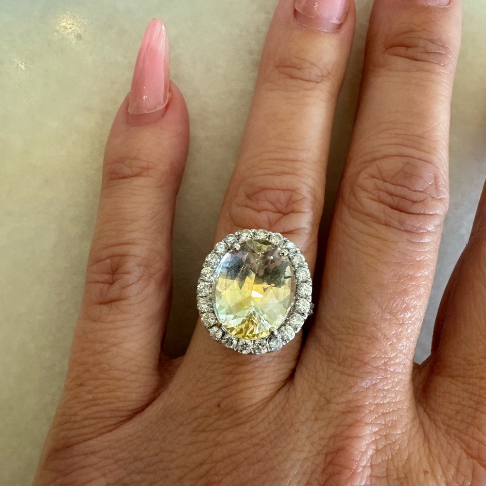 Unheated 10 ct sapphire ring